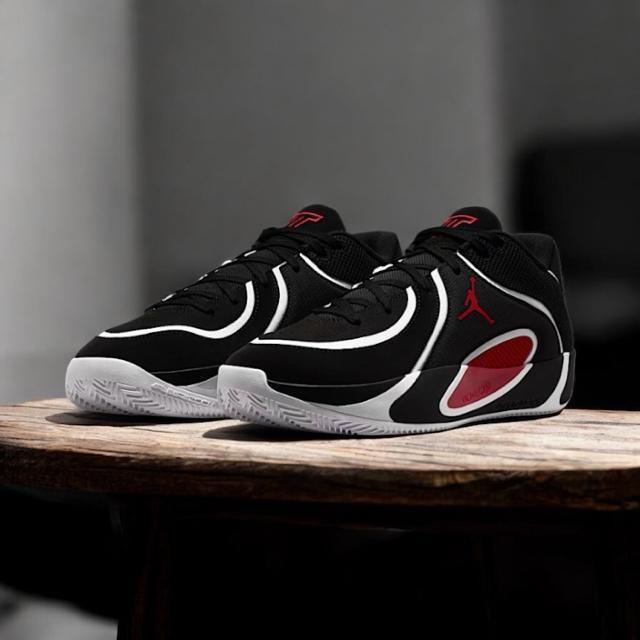 ��NIKE �e�C�^�� 4 PF��  �� ���W���[/�X�|�[�c�� 