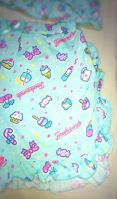 新品 フレッシュパンチ ルームウェア レディース サンリオ 服 青 < 女性ファッション 新品 フレッシュパンチ ルームウェア レディース サンリオ 服 青 < 女性ファッションの