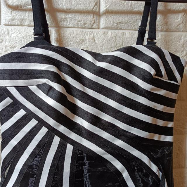 ~IJbcViVtH+{L~s  t@bV 