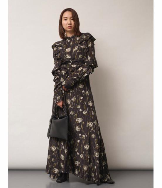 フレイアイディー フリル付きパフスリーブギャザーワンピース < ブランド  フレイアイディー フリル付きパフスリーブギャザーワンピース < ブランドの