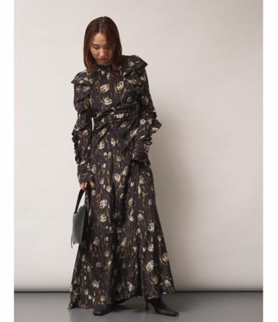 フレイアイディー フリル付きパフスリーブギャザーワンピース < ブランド  フレイアイディー フリル付きパフスリーブギャザーワンピース < ブランドの