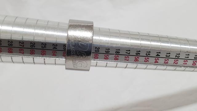 正規 レア ドルチェ&ガッバーナ D&Gロゴ UNCLASSIFIABLE クラシック ステンリング 22号 アイコンワイドバンド < ブランド  正規 レア ドルチェ&ガッバーナ D&Gロゴ UNCLASSIFIABLE クラシック ステンリング 22号 アイコンワイドバンド < ブランドの