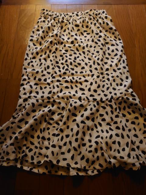 amic★ダルメシアン柄マーメイドスカート < 女性ファッション amic★ダルメシアン柄マーメイドスカート < 女性ファッションの