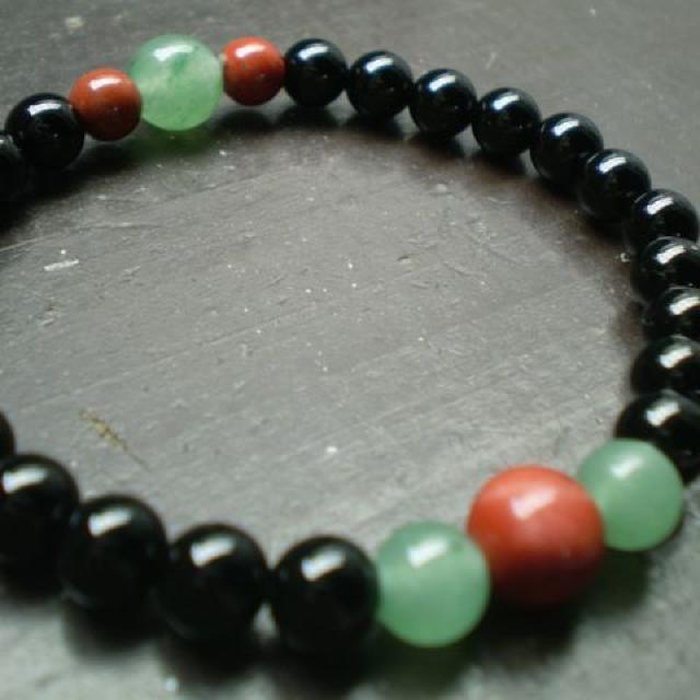 オニキスxレッドジャスパーxアベンチュリンブレスレット < 男性アクセサリー/時計 オニキスxレッドジャスパーxアベンチュリンブレスレット < 男性アクセサリー/時計の