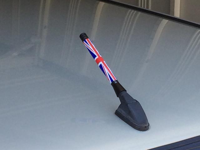 汎用 ユニオンジャック 柄 アンテナ ルーフ ショート < 自動車/バイク 汎用 ユニオンジャック 柄 アンテナ ルーフ ショート < 自動車/バイク