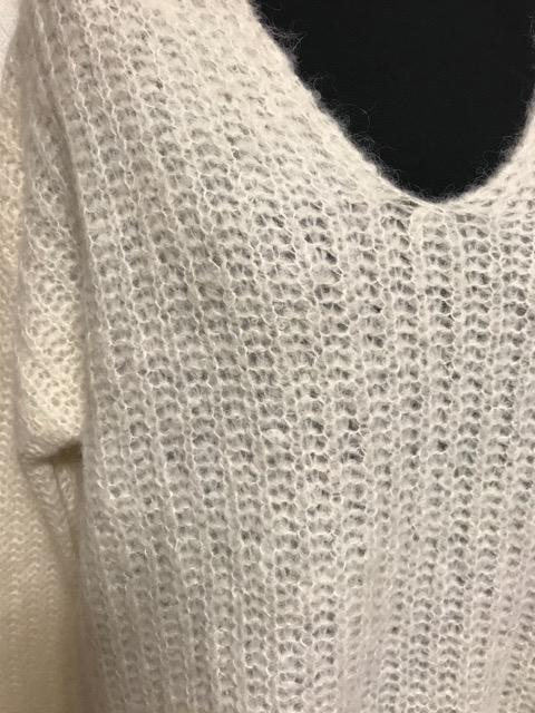 無印良品未使用タグ付き  V ネック  アルパカニット 白 < ブランド  無印良品未使用タグ付き  V ネック  アルパカニット 白 < ブランドの
