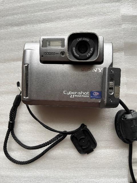 SONYfW^JCyber-shot2.1DSC-F55