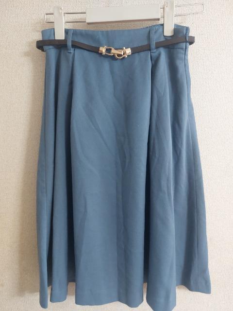 ベルト付き美品スカート < 女性ファッション  ベルト付き美品スカート < 女性ファッションの