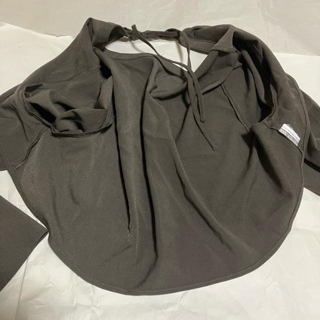 【ノーブランド扱い】 クロップド ショート丈 / 長袖 ノーカラー ブラウス < 女性ファッション 【ノーブランド扱い】 クロップド ショート丈 / 長袖 ノーカラー ブラウス < 女性ファッションの