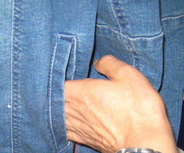 �T���E���R�[�h ���J�r���[�@���b�N�����[���@�f�j���W���P�b�g�@L �� �j���t�@�b�V������ 