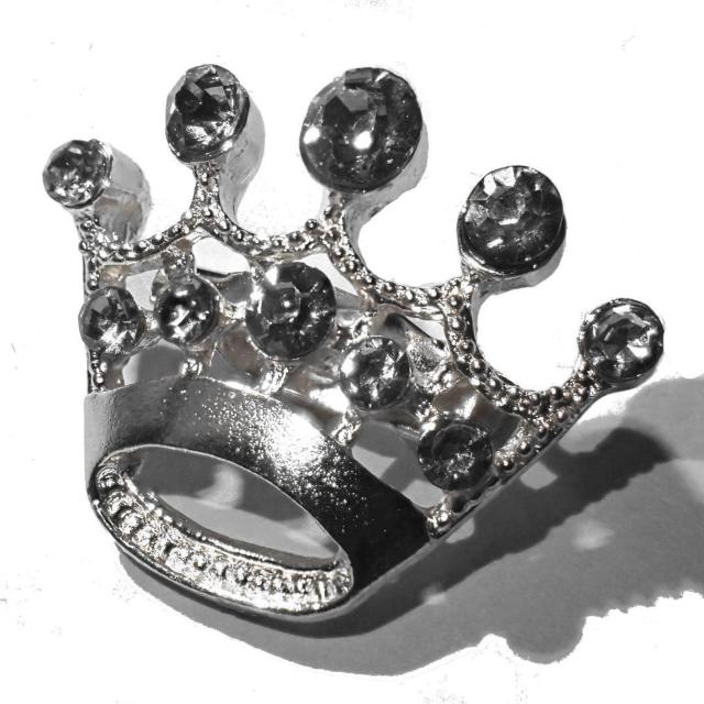 王冠 クラウン ブローチ ピンブローチ ラペルピン バッジ ピンバッジ コサージュ 銀色 シルバー色 < 男性アクセサリー/時計 王冠 クラウン ブローチ ピンブローチ ラペルピン バッジ ピンバッジ コサージュ 銀色 シルバー色 < 男性アクセサリー/時計の