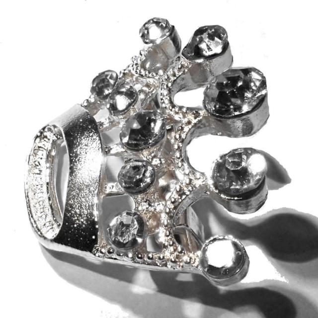 王冠 クラウン ブローチ ピンブローチ ラペルピン バッジ ピンバッジ コサージュ 銀色 シルバー色 < 男性アクセサリー/時計 王冠 クラウン ブローチ ピンブローチ ラペルピン バッジ ピンバッジ コサージュ 銀色 シルバー色 < 男性アクセサリー/時計の