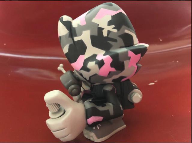 《ガスマスク》フィギュア GAS MASK FRANKIE エレクトロニックヴァイラス デザイナーズトイ 香港トイ スプレー缶トイ < ホビー  《ガスマスク》フィギュア GAS MASK FRANKIE エレクトロニックヴァイラス デザイナーズトイ 香港トイ スプレー缶トイ < ホビーの