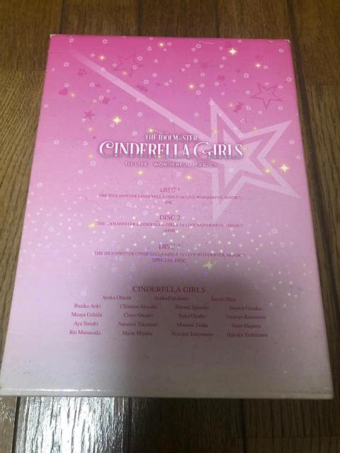 【アニメBlu-ray】アイドルマスター シンデレラガールズ 1stLIVE WONDERFUL M@GIC!! 完全初回限定生産 < CD/DVD/ビデオ  【アニメBlu-ray】アイドルマスター シンデレラガールズ 1stLIVE WONDERFUL M@GIC!! 完全初回限定生産 < CD/DVD/ビデオの