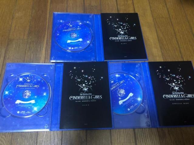 【アニメBlu-ray】アイドルマスター シンデレラガールズ 1stLIVE WONDERFUL M@GIC!! 完全初回限定生産 < CD/DVD/ビデオ  【アニメBlu-ray】アイドルマスター シンデレラガールズ 1stLIVE WONDERFUL M@GIC!! 完全初回限定生産 < CD/DVD/ビデオの