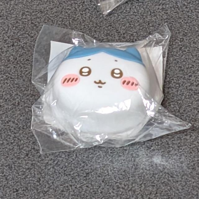 ちいかわ おかおミニシリコンポーチ ハチワレ < アニメ/コミック/キャラクター  ちいかわ おかおミニシリコンポーチ ハチワレ  < アニメ/コミック/キャラクターの