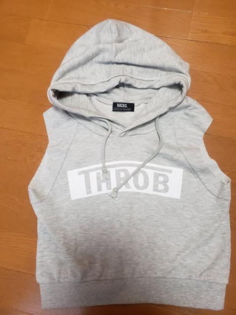 ☆新品同様☆BACKSバックス☆袖なしショート丈スエットパーカー☆F < 女性ファッション ☆新品同様☆BACKSバックス☆袖なしショート丈スエットパーカー☆F < 女性ファッションの