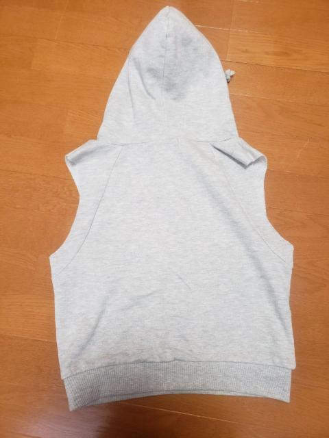 ☆新品同様☆BACKSバックス☆袖なしショート丈スエットパーカー☆F < 女性ファッション ☆新品同様☆BACKSバックス☆袖なしショート丈スエットパーカー☆F < 女性ファッションの