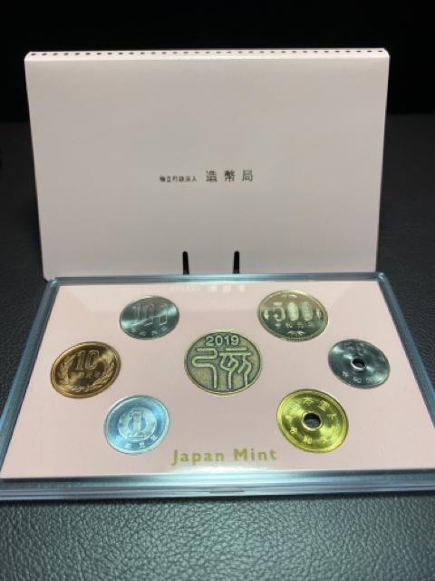 �y���N�z�ߘa���N 2019 �~���g�ݕ��Z�b�g�������� �� �z�r�[�� 