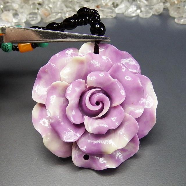 綺麗紫デカバラ合成マザーオブパール黒ビーズ夏ネックレス セーターチェーン < 女性アクセサリー/時計  綺麗紫デカバラ合成マザーオブパール黒ビーズ夏ネックレス セーターチェーン < 女性アクセサリー/時計の