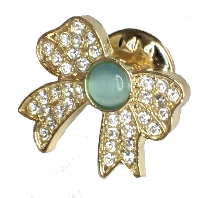 金色 リボン りぼん ラインストーン グリーン 石 ピンバッジ バッジ ピンズ ピンブローチ ブローチ ラペルピン < 女性アクセサリー/時計  金色 リボン りぼん ラインストーン グリーン 石 ピンバッジ バッジ ピンズ ピンブローチ ブローチ ラペルピン < 女性アクセサリー/時計の