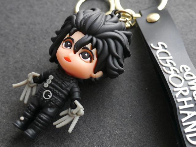 新品  シザーハンズ エドワード フィギュアマスコット キーホルダー バッグチャーム ティム・バートン ジョニー・デップ < ホビー  新品  シザーハンズ エドワード フィギュアマスコット キーホルダー バッグチャーム ティム・バートン ジョニー・デップ < ホビーの
