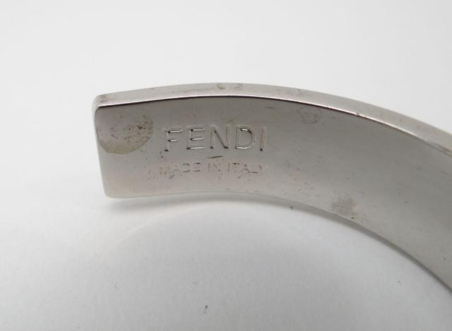 FENDI フェンディ FF バングル シルバー<USED>【送料無料】 < ブランド  FENDI フェンディ FF バングル シルバー<USED>【送料無料】 < ブランドの
