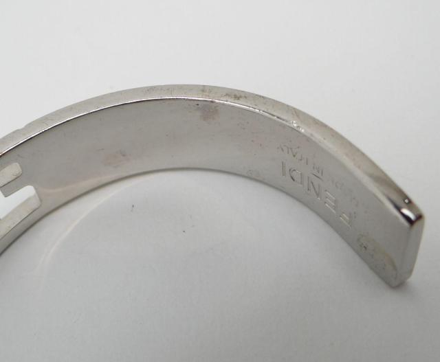 FENDI フェンディ FF バングル シルバー<USED>【送料無料】 < ブランド  FENDI フェンディ FF バングル シルバー<USED>【送料無料】 < ブランドの