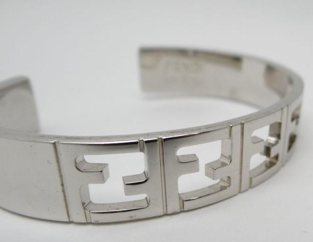 FENDI フェンディ FF バングル シルバー<USED>【送料無料】 < ブランド  FENDI フェンディ FF バングル シルバー<USED>【送料無料】 < ブランドの