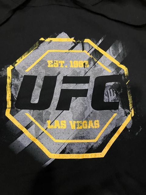 INDEPENDENT UFC 総合格闘技 大きいsize XL位 プルオーバー 黒  ブラック < 男性ファッション  INDEPENDENT UFC 総合格闘技 大きいsize XL位 プルオーバー 黒  ブラック < 男性ファッションの