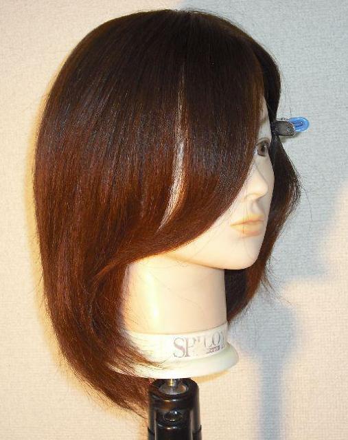 新商品 新品 人毛 手植え 幅広人工皮膚付き ミデイアムロング ブラウン < 女性ファッション  新商品 新品 人毛 手植え 幅広人工皮膚付き ミデイアムロング ブラウン < 女性ファッションの