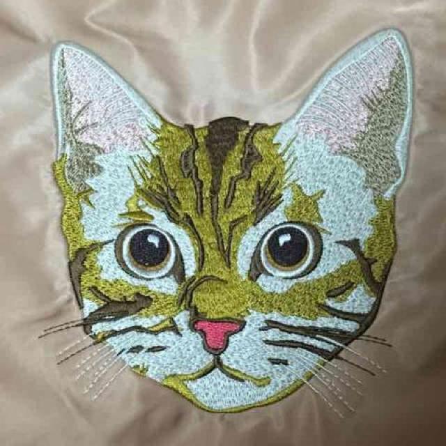 茶トラ猫フェイス刺繍片側ファー切替トートバッグ。ピンク < 女性ファッション  茶トラ猫フェイス刺繍片側ファー切替トートバッグ。ピンク < 女性ファッションの