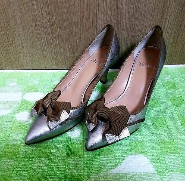 【最終値下げ】日本製 リボンモチーフ パイピングパンプス < 女性ファッション  【最終値下げ】日本製 リボンモチーフ パイピングパンプス  < 女性ファッションの