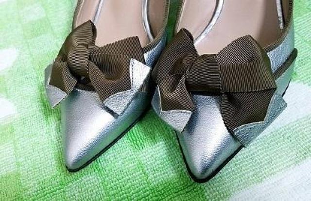 【最終値下げ】日本製 リボンモチーフ パイピングパンプス < 女性ファッション  【最終値下げ】日本製 リボンモチーフ パイピングパンプス < 女性ファッションの