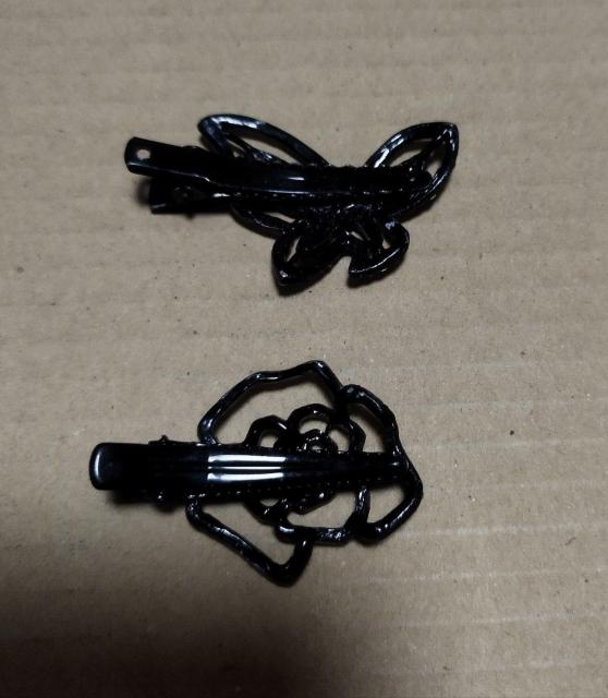 華やかラインストーン 蝶々 薔薇 ヘアクリップ ブローチ パーティーにも 小さめ < 女性アクセサリー/時計  華やかラインストーン 蝶々 薔薇 ヘアクリップ ブローチ パーティーにも 小さめ < 女性アクセサリー/時計の