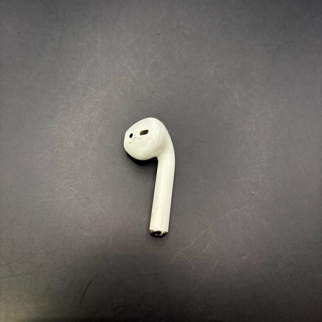 即決 Apple アップル AirPods 第二世代 右耳 A2032 < 家電/AV  即決 Apple アップル AirPods 第二世代 右耳 A2032 < 家電/AVの