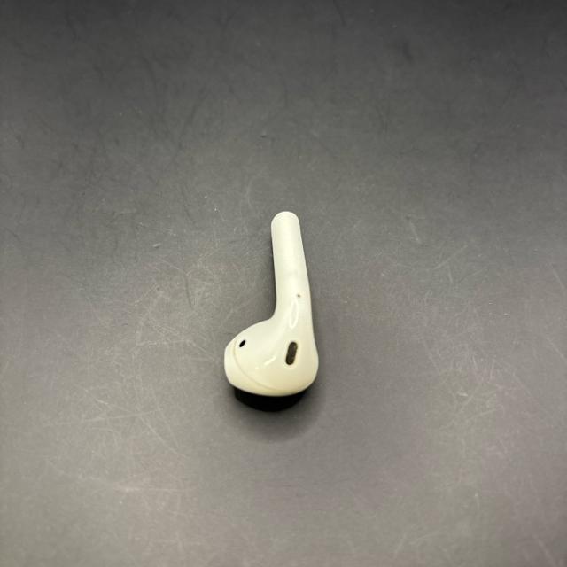 即決 Apple アップル AirPods 第二世代 右耳 A2032 < 家電/AV  即決 Apple アップル AirPods 第二世代 右耳 A2032 < 家電/AVの