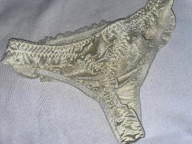 ♯新品♯ フリル&レース可愛!!な Tバック ショーツM   SAYAKA < 女性ファッション  ♯新品♯ フリル&レース可愛!!な Tバック ショーツM   SAYAKA < 女性ファッションの