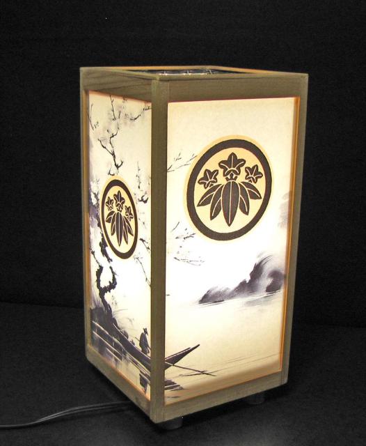 ★家紋の宿り木/森羅万象=「丸に笹竜胆」(家紋変更可)/至福の明り・心温まるひととき/LED昼白色・ラミネート加工・檜枠造・軽量/ < 家電/AV  ★家紋の宿り木/森羅万象=「丸に笹竜胆」(家紋変更可)/至福の明り・心温まるひととき/LED昼白色・ラミネート加工・檜枠造・軽量/ < 家電/AVの