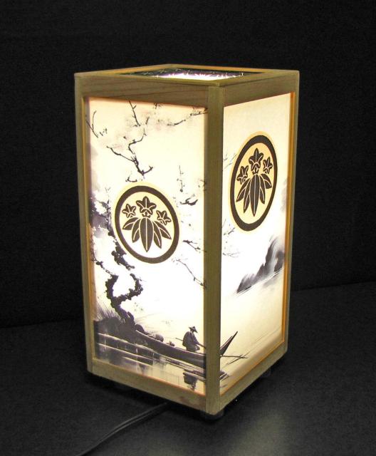 ★家紋の宿り木/森羅万象=「丸に笹竜胆」(家紋変更可)/至福の明り・心温まるひととき/LED昼白色・ラミネート加工・檜枠造・軽量/ < 家電/AV  ★家紋の宿り木/森羅万象=「丸に笹竜胆」(家紋変更可)/至福の明り・心温まるひととき/LED昼白色・ラミネート加工・檜枠造・軽量/ < 家電/AVの