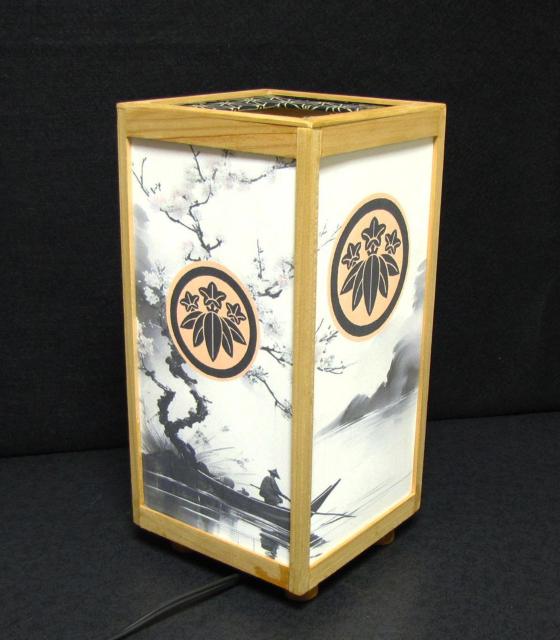 ★家紋の宿り木/森羅万象=「丸に笹竜胆」(家紋変更可)/至福の明り・心温まるひととき/LED昼白色・ラミネート加工・檜枠造・軽量/ < 家電/AV  ★家紋の宿り木/森羅万象=「丸に笹竜胆」(家紋変更可)/至福の明り・心温まるひととき/LED昼白色・ラミネート加工・檜枠造・軽量/ < 家電/AVの