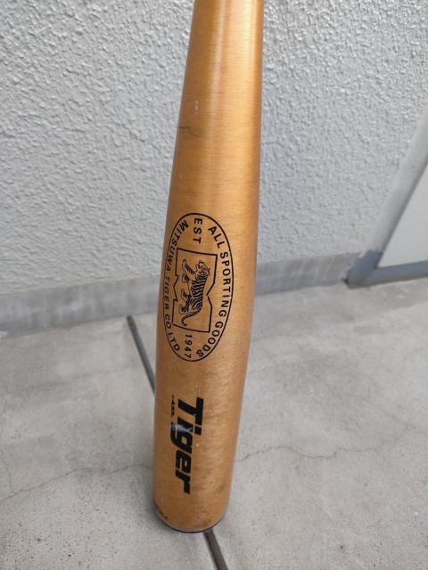 美津和タイガー ミツワタイガー 野球 軟式 少年 金属 バット REVOLTIGER < レジャー/スポーツ 美津和タイガー ミツワタイガー 野球 軟式 少年 金属 バット REVOLTIGER < レジャー/スポーツの