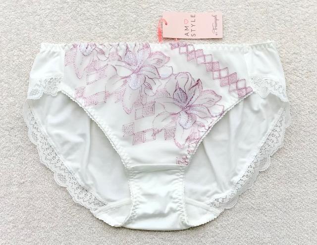 Triumph AMOSTYLE �V���[�c �k�T�C�Y �z���C�g ����������  �� �����t�@�b�V������ 