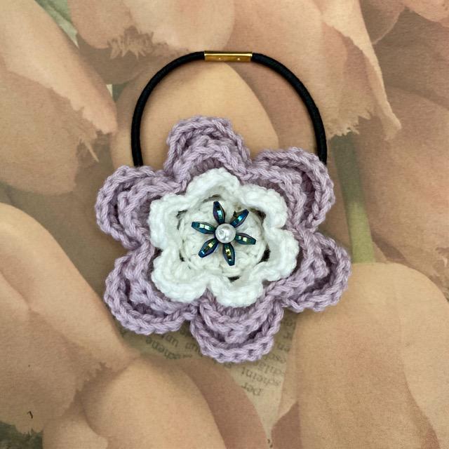 ハンドメイド♪オーガニックコットン糸で編んだお花のヘアゴム < 女性ファッション  ハンドメイド♪オーガニックコットン糸で編んだお花のヘアゴム  < 女性ファッションの