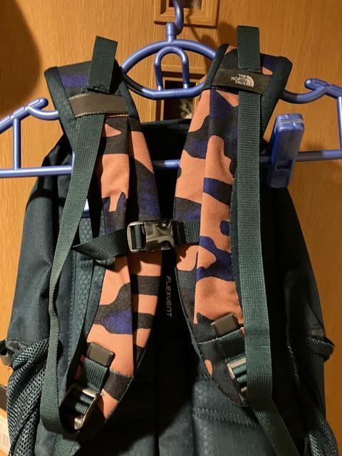 THE NORTH FACE JESTER BACKPACK リュック  迷彩柄  ノースフェイス < ブランド  THE NORTH FACE JESTER BACKPACK リュック  迷彩柄  ノースフェイス < ブランドの