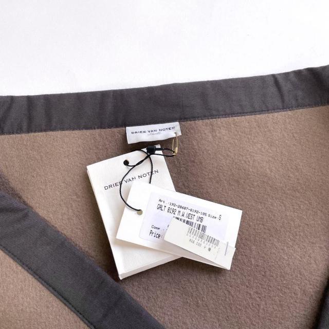 ドリスヴァンノッテン 19AW ケープ ブラウン ウール DRIES VAN NOTEN ジャケット < ブランド  ドリスヴァンノッテン 19AW ケープ ブラウン ウール DRIES VAN NOTEN ジャケット < ブランドの