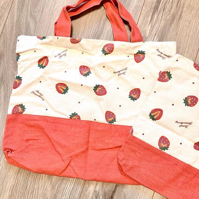 入園グッズ 進級 幼稚園 保育園 小学校 習い事 レッスンバッグ 上履き入れ イチゴ柄 2点セット お名前タグ付き 女の子 < キッズ/ベビー 入園グッズ 進級 幼稚園 保育園 小学校 習い事 レッスンバッグ 上履き入れ イチゴ柄 2点セット お名前タグ付き 女の子 < キッズ/ベビーの