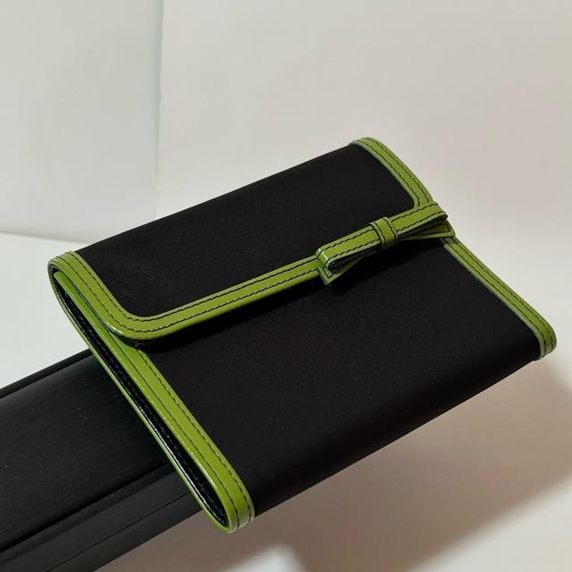 美品 PRADA プラダ テスートナイロン レザー リボン 三つ折り 財布 札入れ 小銭入れ カード入れ ブラック < ブランド 美品 PRADA プラダ テスートナイロン レザー リボン 三つ折り 財布 札入れ 小銭入れ カード入れ ブラック < ブランドの