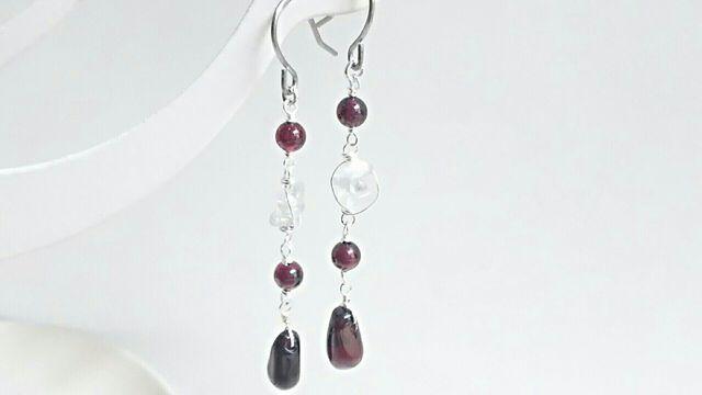 *ラブラドライトとガーネットのピアス*sv 17015 < 女性アクセサリー/時計 *ラブラドライトとガーネットのピアス*sv 17015 < 女性アクセサリー/時計の