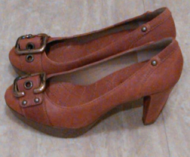 BURBERRY BLUE LABEL★素敵なパンプス★新品・未使用! < ブランド  BURBERRY BLUE LABEL★素敵なパンプス★新品・未使用! < ブランドの